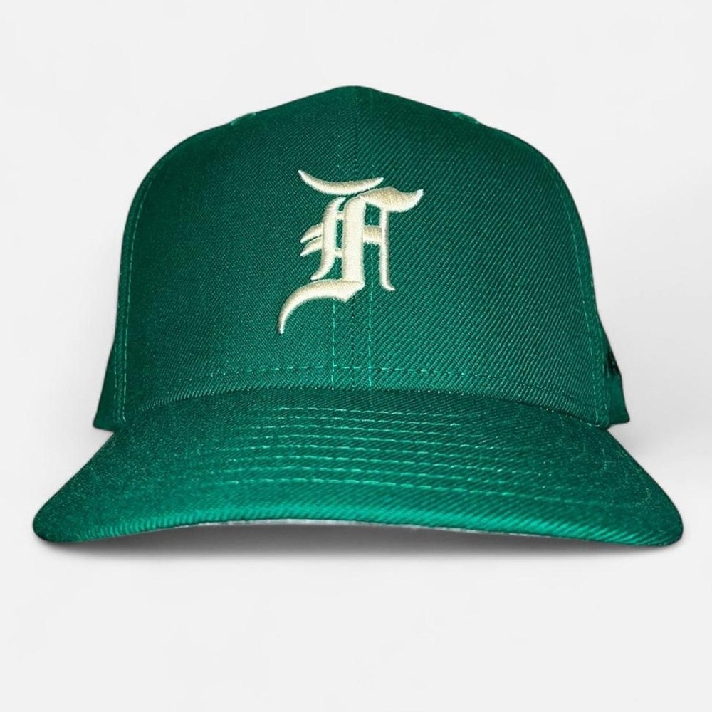 Fear of God Essentials x New Era Green Baseball Cap with Embroidered Logo 7 1/4